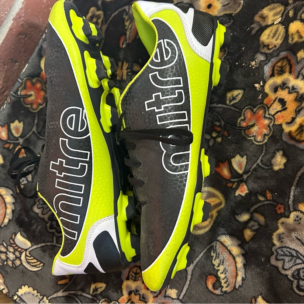 Men's Mitre Mirage Black/Yellow Soccer Cleats